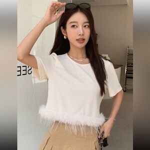 Shein DAZY Solid Furry Trim Puff Sleeve Tee (Beige, Size XL, Fits like M)